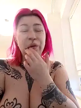 Snapshot of divine_eve chatting on February 19, 2025, 2:34 pm divine eve online show from February 19, 2025, 2:34 pm