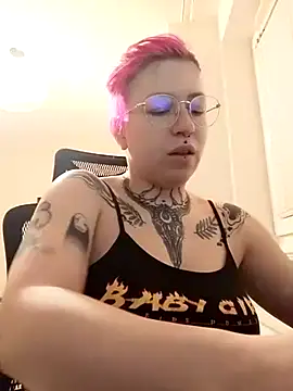 Snapshot of divine_eve chatting on February 23, 2025, 6:01 pm divine eve online show from February 23, 2025, 6:01 pm