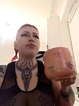 Snapshot of divine_eve chatting on February 23, 2025, 9:05 pm divine eve online show from February 23, 2025, 9:05 pm