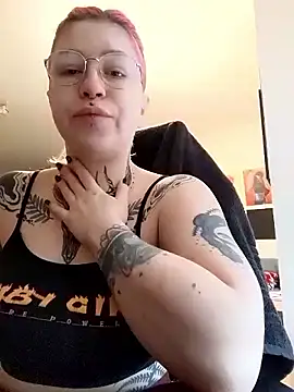 Snapshot of divine_eve chatting on March 1, 2025, 3:05 pm divine eve online show from March 1, 2025, 3:05 pm