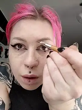 Snapshot of divine_eve chatting on March 12, 2025, 11:42 am divine eve online show from March 12, 2025, 11:42 am