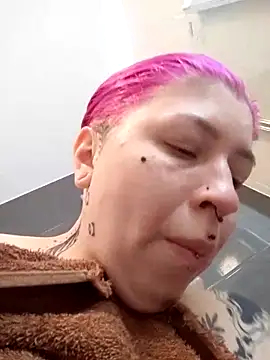 Snapshot of divine_eve chatting on October 1, 2025, 11:05 am divine eve online show from October 1, 2025, 11:05 am