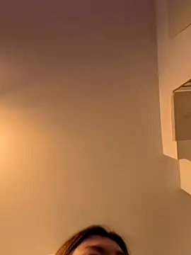 Snapshot of divine_eve chatting on November 9, 2025, 3:32 pm divine eve online show from November 9, 2025, 3:32 pm