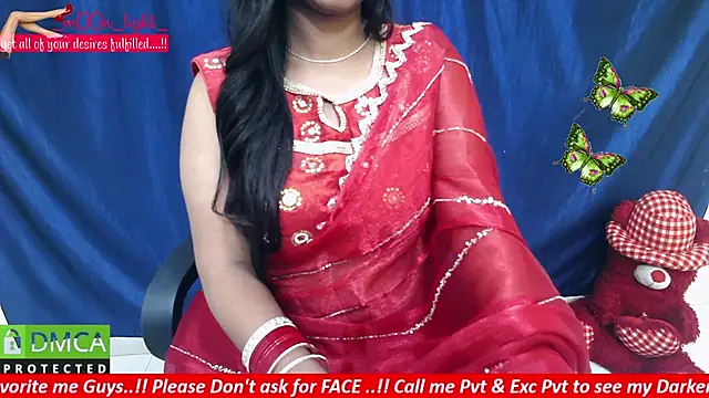 Snapshot of _mOOn_light_ chatting on January 4, 2025, 7:45 am mOOn light online show from January 4, 2025, 7:45 am