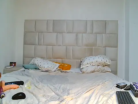 star gurl online show from November 2, 2025, 5:48 pm