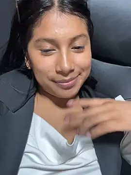 Snapshot of LinnaGardenia chatting on December 26, 2024, 10:52 pm LinnaGardenia online show from December 26, 2024, 10:52 pm