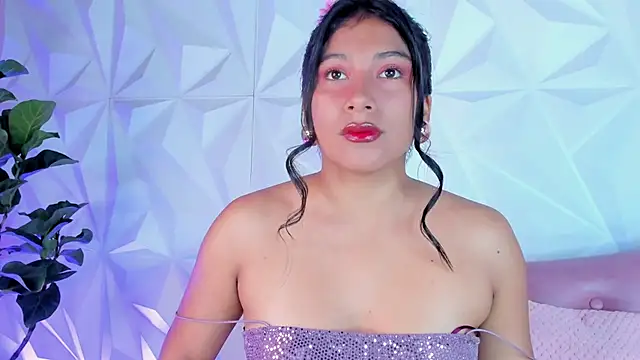 Snapshot of LinnaGardenia chatting on January 25, 2025, 2:14 pm LinnaGardenia online show from January 25, 2025, 2:14 pm