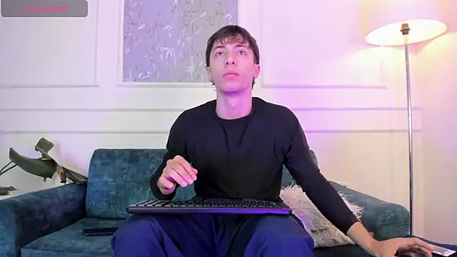 AlessandroDybala online show from December 16, 2025, 12:43 pm