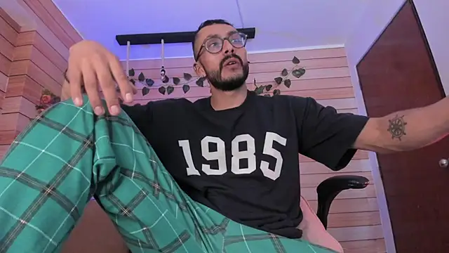 Tom cooper  online show from February 28, 2025, 7:14 pm