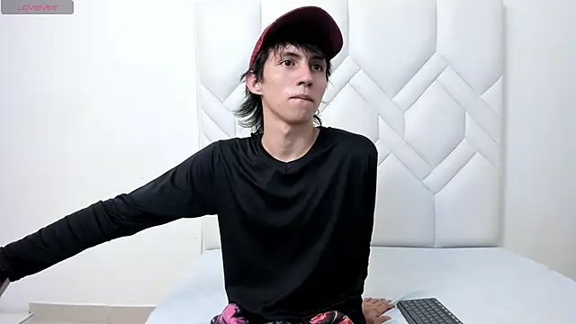 Snapshot of JeanRam18 chatting on September 12, 2025, 7:58 pm JeanRam18 online show from September 12, 2025, 7:58 pm