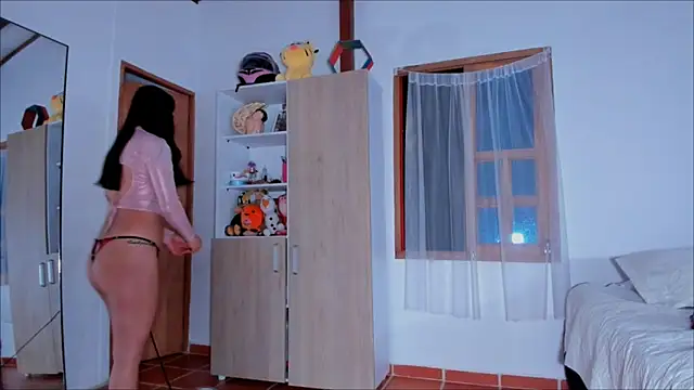 Lauren A online show from March 19, 2025, 1:21 am