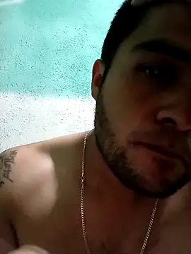 Snapshot of crowten chatting on November 18, 2025, 2:28 am crowten online show from November 18, 2025, 2:28 am