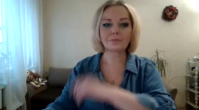 Snapshot of SofiyaPetrova chatting on February 3, 2025, 2:24 pm SofiyaPetrova online show from February 3, 2025, 2:24 pm