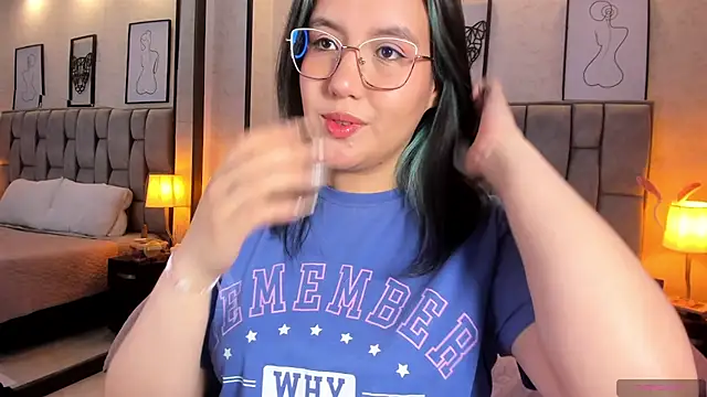 sweet--emily online show from December 19, 2024, 7:07 am