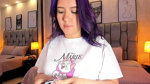 sweet--emily online show from January 5, 2025, 10:10 am