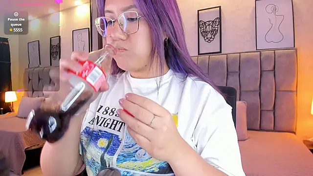 sweet--emily online show from January 23, 2025, 9:18 am