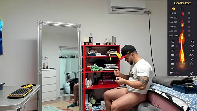 supermanboy94 online show from January 10, 2025, 8:18 am