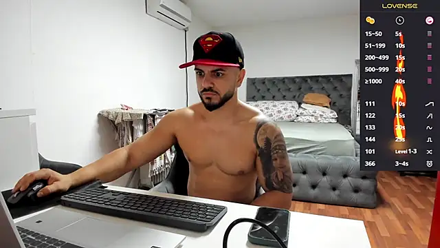 supermanboy94 online show from October 17, 2025, 5:21 am