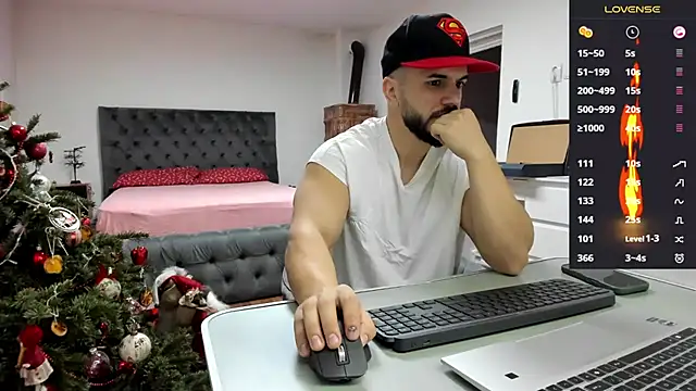 supermanboy94 online show from December 17, 2025, 6:19 am