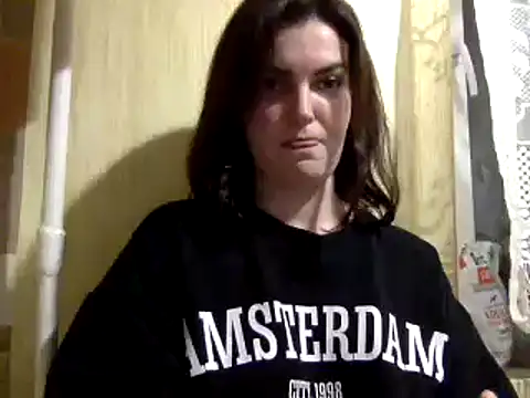 Karolina llove online show from December 2, 2024, 4:31 pm