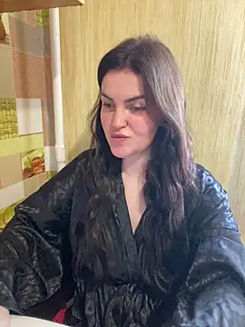 Karolina llove online show from December 20, 2024, 11:21 am