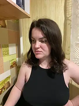 Karolina llove online show from March 12, 2025, 7:06 pm