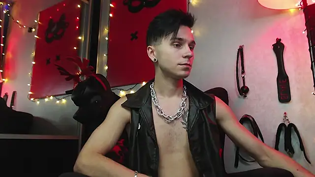 Snapshot of Joseph__Quinn chatting on January 5, 2025, 2:52 pm Joseph Quinn online show from January 5, 2025, 2:52 pm