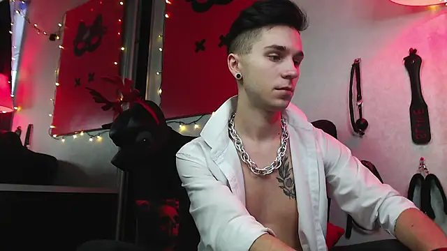 Snapshot of Joseph__Quinn chatting on January 6, 2025, 12:46 pm Joseph Quinn online show from January 6, 2025, 12:46 pm