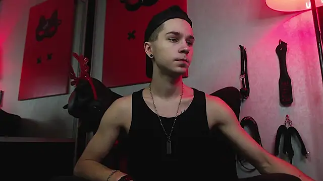 Snapshot of Joseph__Quinn chatting on January 14, 2025, 9:02 am Joseph Quinn online show from January 14, 2025, 9:02 am