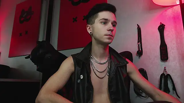 Snapshot of Joseph__Quinn chatting on January 18, 2025, 2:12 pm Joseph Quinn online show from January 18, 2025, 2:12 pm