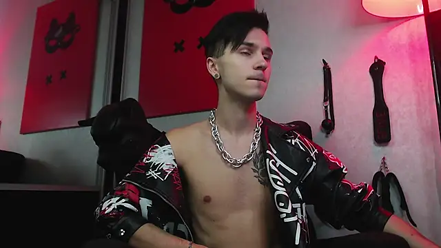 Snapshot of Joseph__Quinn chatting on January 20, 2025, 9:03 am Joseph Quinn online show from January 20, 2025, 9:03 am