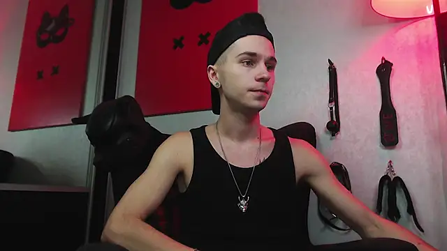 Snapshot of Joseph__Quinn chatting on January 22, 2025, 12:06 pm Joseph Quinn online show from January 22, 2025, 12:06 pm