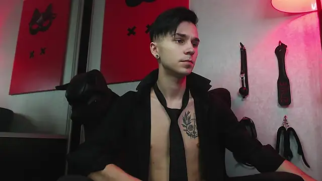 Snapshot of Joseph__Quinn chatting on January 23, 2025, 8:36 am Joseph Quinn online show from January 23, 2025, 8:36 am