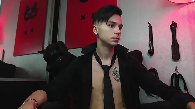 Snapshot of Joseph__Quinn chatting on January 23, 2025, 11:37 am Joseph Quinn online show from January 23, 2025, 11:37 am