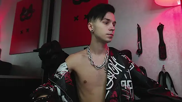 Snapshot of Joseph__Quinn chatting on January 24, 2025, 10:53 am Joseph Quinn online show from January 24, 2025, 10:53 am