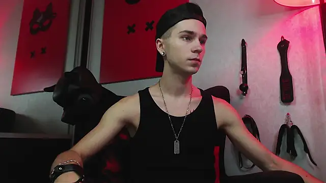 Snapshot of Joseph__Quinn chatting on January 28, 2025, 9:19 am Joseph Quinn online show from January 28, 2025, 9:19 am