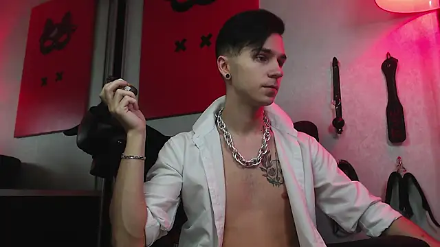 Snapshot of Joseph__Quinn chatting on January 29, 2025, 8:51 am Joseph Quinn online show from January 29, 2025, 8:51 am