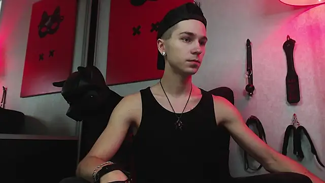 Snapshot of Joseph__Quinn chatting on February 1, 2025, 11:21 am Joseph Quinn online show from February 1, 2025, 11:21 am