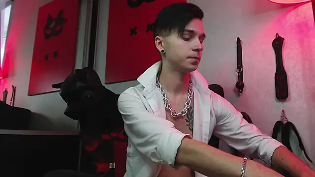 Snapshot of Joseph__Quinn chatting on February 2, 2025, 11:19 am Joseph Quinn online show from February 2, 2025, 11:19 am