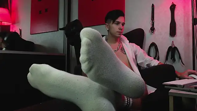 Snapshot of Joseph__Quinn chatting on February 2, 2025, 2:24 pm Joseph Quinn online show from February 2, 2025, 2:24 pm