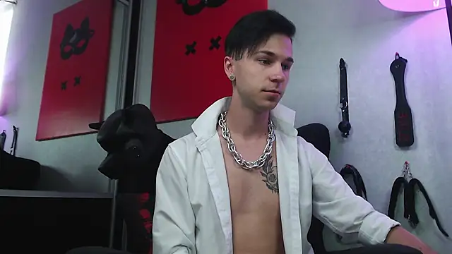 Snapshot of Joseph__Quinn chatting on February 17, 2025, 8:09 am Joseph Quinn online show from February 17, 2025, 8:09 am