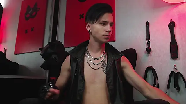 Snapshot of Joseph__Quinn chatting on February 21, 2025, 7:56 am Joseph Quinn online show from February 21, 2025, 7:56 am