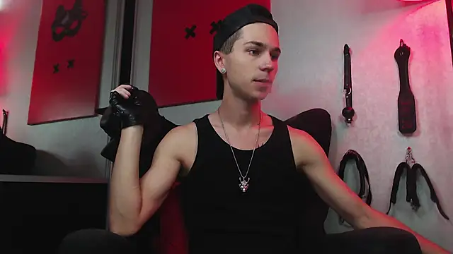 Snapshot of Joseph__Quinn chatting on February 22, 2025, 8:07 am Joseph Quinn online show from February 22, 2025, 8:07 am