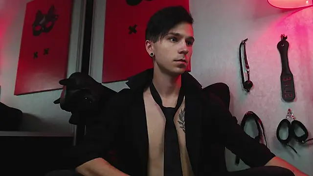 Snapshot of Joseph__Quinn chatting on February 27, 2025, 11:10 am Joseph Quinn online show from February 27, 2025, 11:10 am