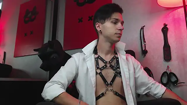 Snapshot of Joseph__Quinn chatting on March 1, 2025, 7:51 am Joseph Quinn online show from March 1, 2025, 7:51 am