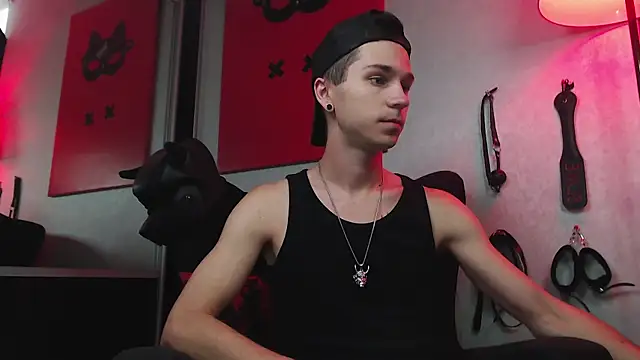 Snapshot of Joseph__Quinn chatting on March 3, 2025, 8:05 am Joseph Quinn online show from March 3, 2025, 8:05 am