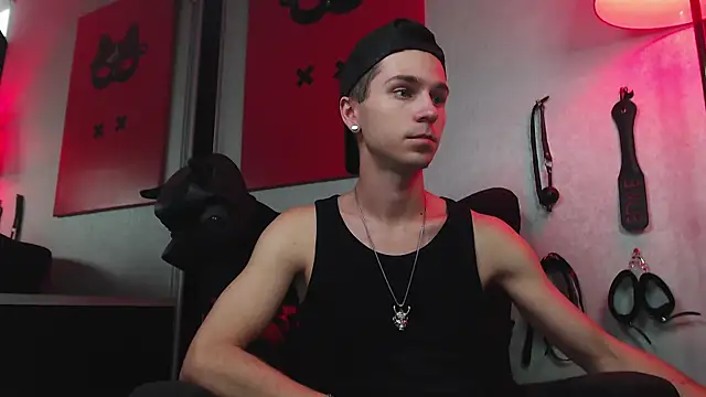 Snapshot of Joseph__Quinn chatting on March 3, 2025, 11:11 am Joseph Quinn online show from March 3, 2025, 11:11 am