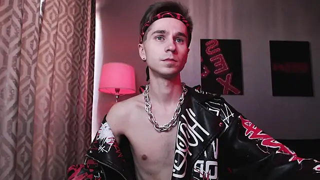 Snapshot of Joseph__Quinn chatting on October 24, 2025, 3:58 am Joseph Quinn online show from October 24, 2025, 3:58 am