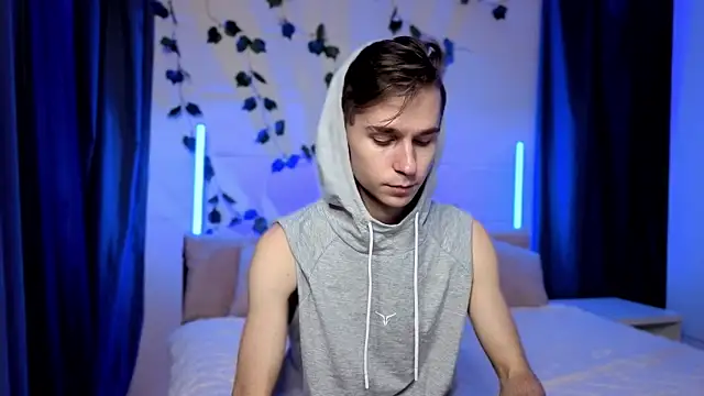 Snapshot of Joseph__Quinn chatting on November 27, 2025, 4:09 pm Joseph Quinn online show from November 27, 2025, 4:09 pm