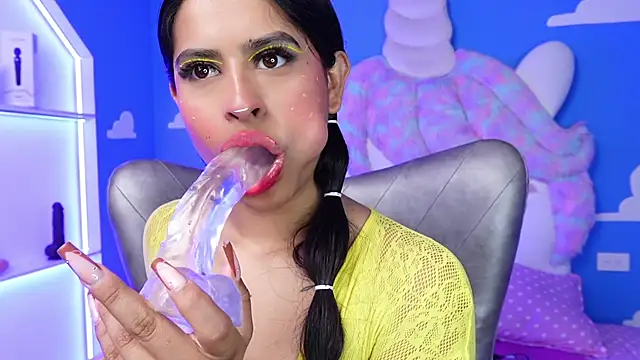 miss romyna online show from January 29, 2025, 11:09 am